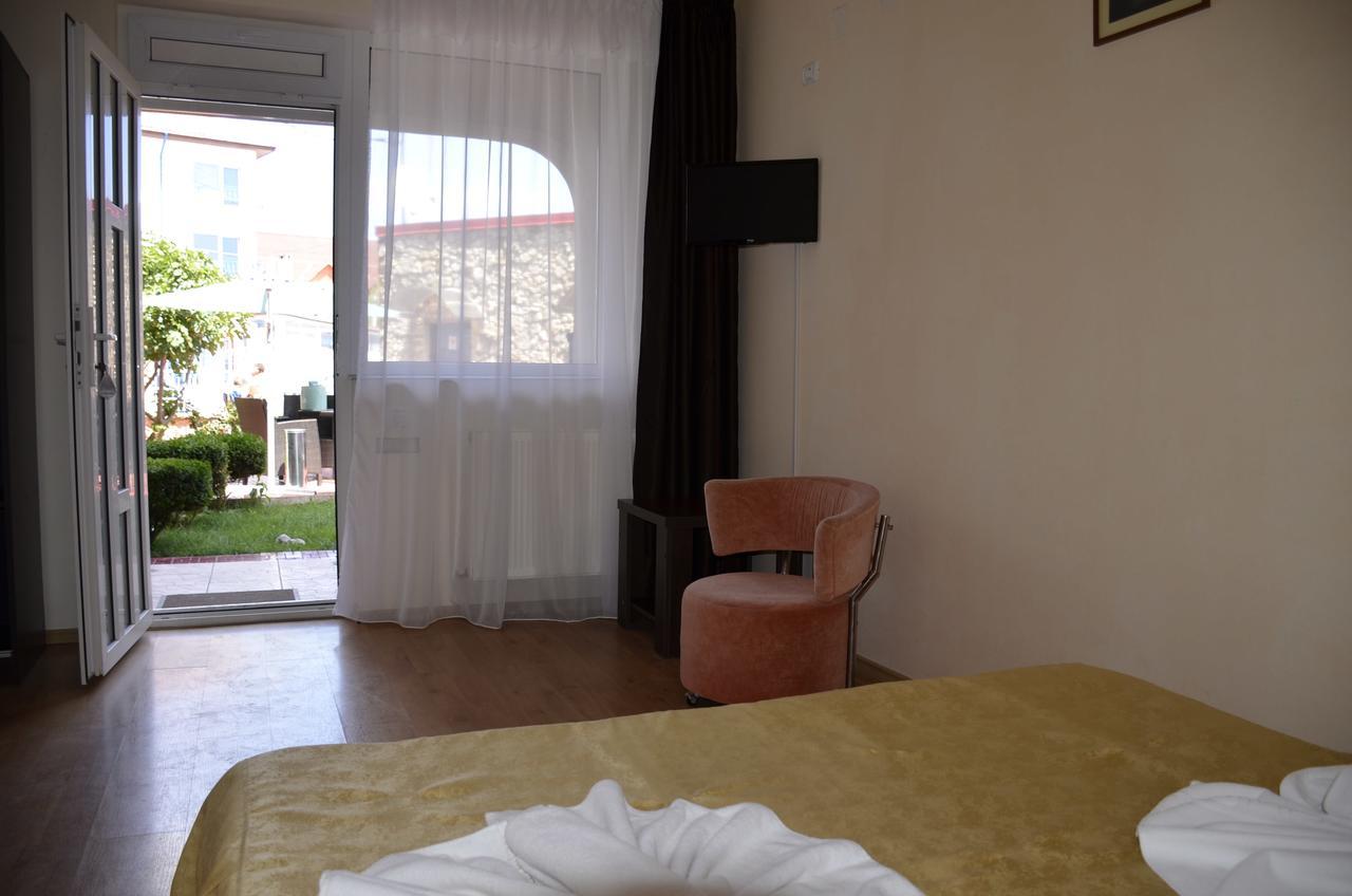 Vila Julia Costinesti Exterior photo
